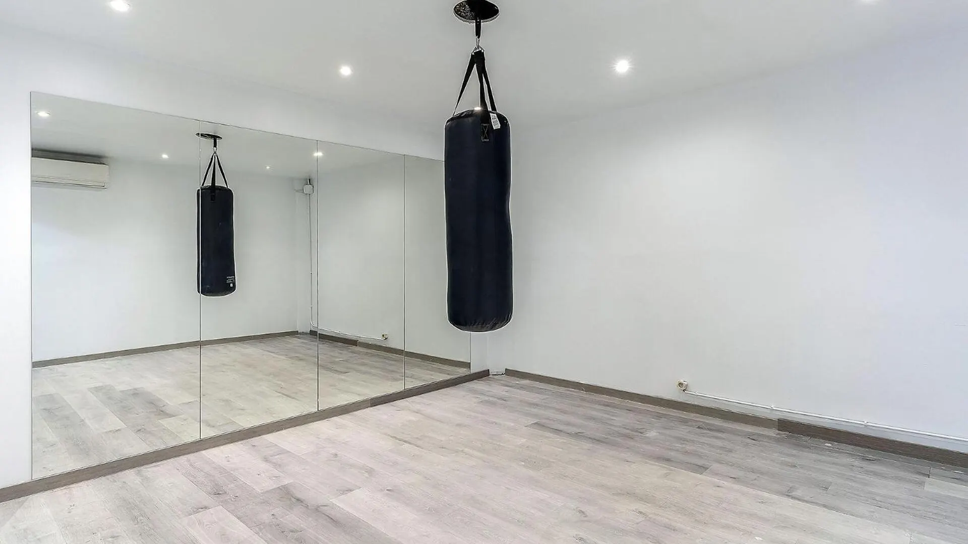 Апартаменты 4239 - Ab Duplex Santa Coloma III Барселона Испания