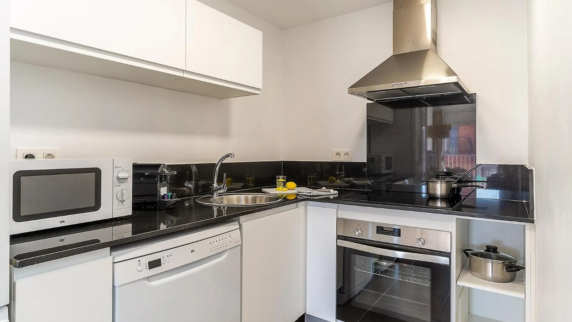 Апартаменты 4239 - Ab Duplex Santa Coloma III Барселона